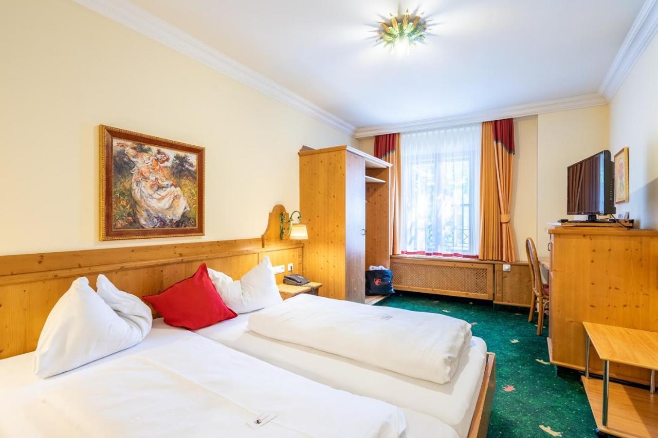 Hotel Zum Schwarzen Baeren Emmersdorf an der Donau Zewnętrze zdjęcie
