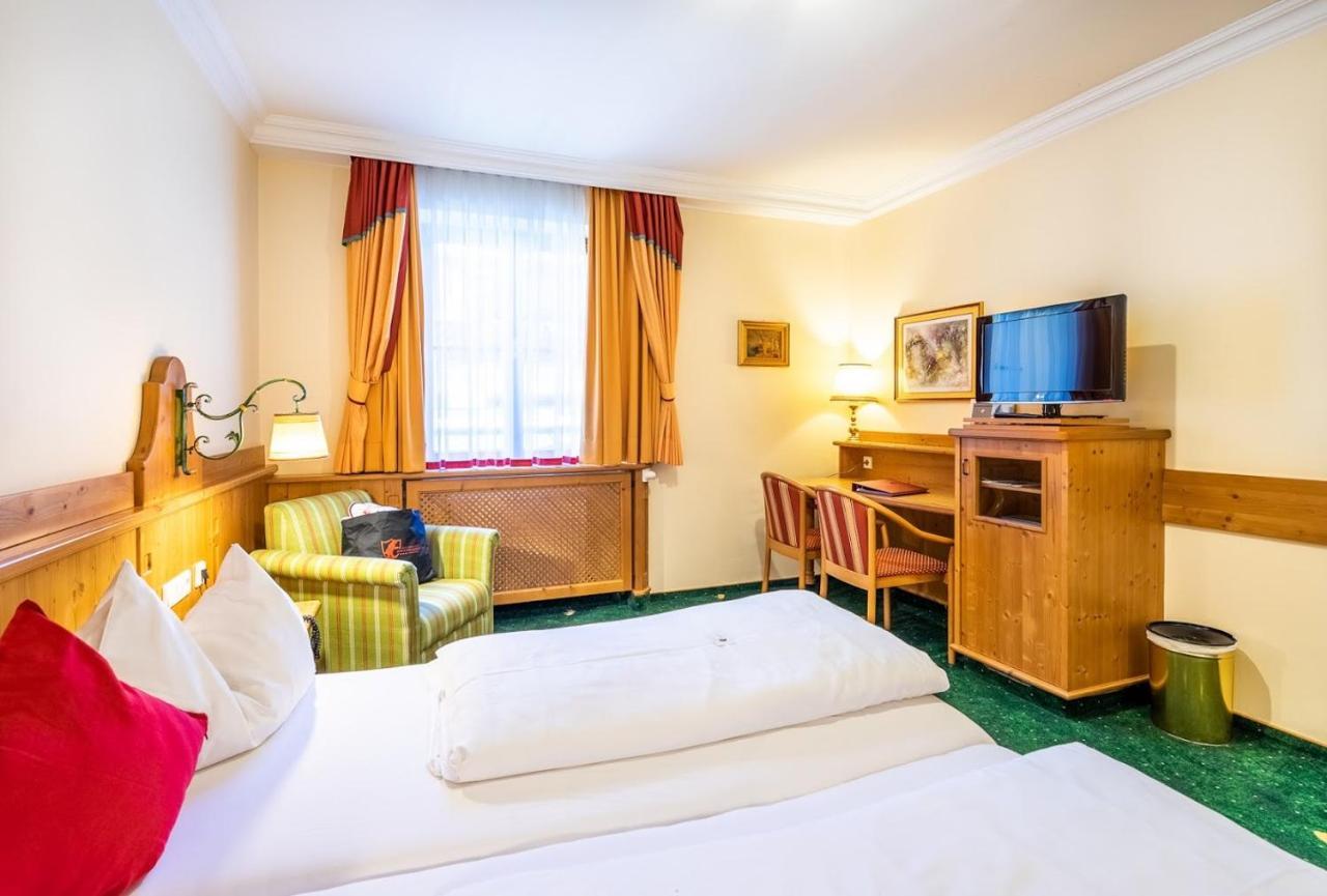 Hotel Zum Schwarzen Baeren Emmersdorf an der Donau Zewnętrze zdjęcie