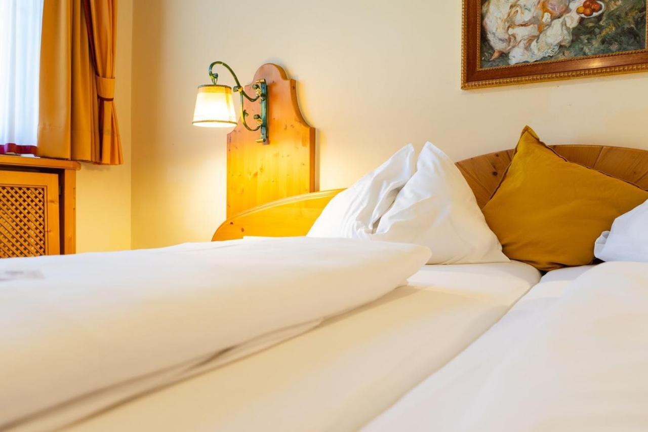 Hotel Zum Schwarzen Baeren Emmersdorf an der Donau Zewnętrze zdjęcie