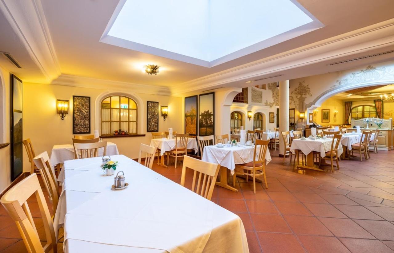 Hotel Zum Schwarzen Baeren Emmersdorf an der Donau Zewnętrze zdjęcie