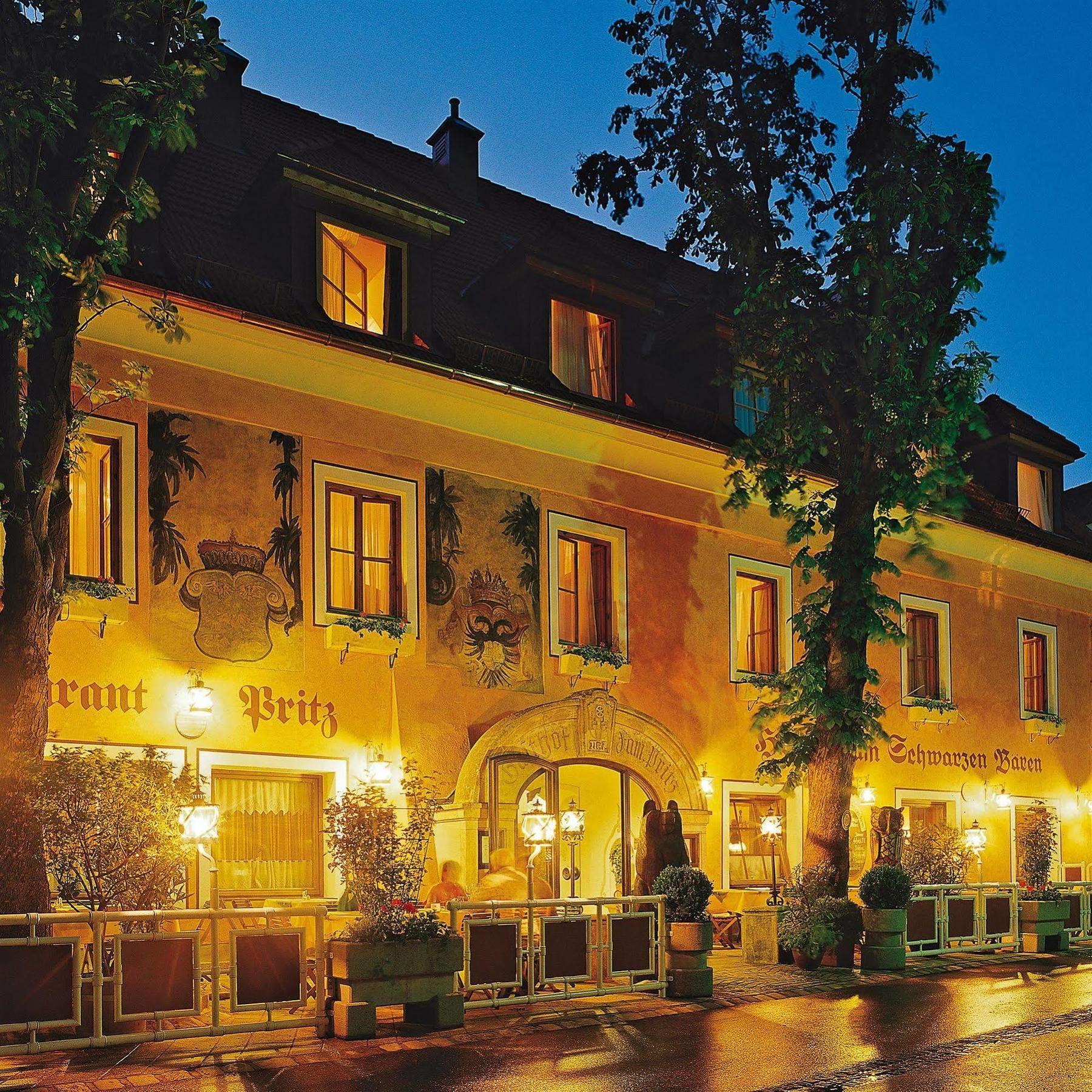 Hotel Zum Schwarzen Baeren Emmersdorf an der Donau Zewnętrze zdjęcie